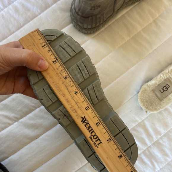 UGG Drizlita Graphic Monogram Rain boots size 5 - Picture 11 of 11